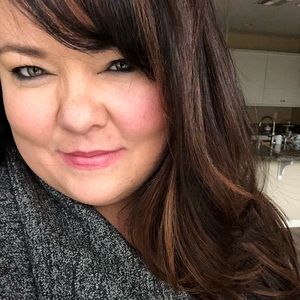 Meet your Posher, Leeann